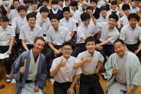文化庁による「学校巡回公演（笑てっ亭）上方落語と英語落語」