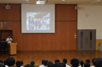 全校集会を行いました。