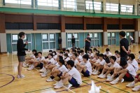 体育大会練習と学校集会を行いました。